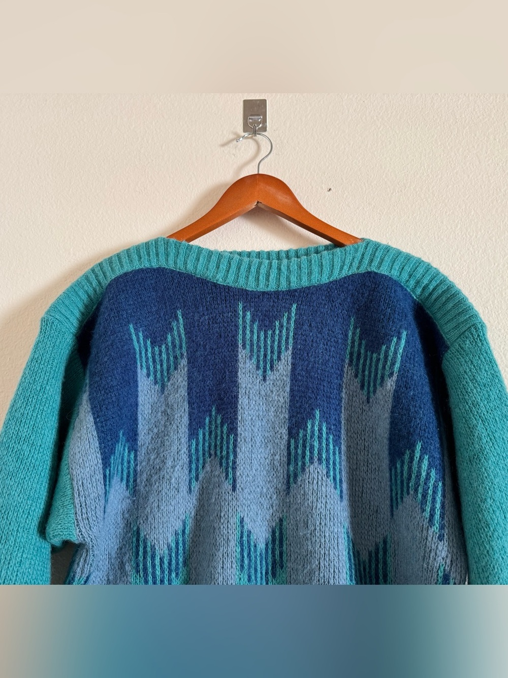 Vintage Icewear 100% Pure New Wool Sweater Iceland Large - Picture 4 of 16